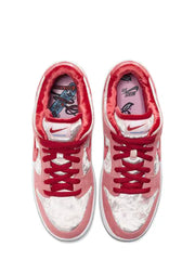 Sb dunk Low strenge Love 089
