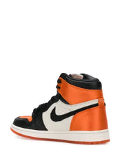 Nik e Air Jordan 1 High Shattered Backbord