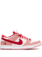 Nik_e Sb Dunk Low Strange Love Semi UA