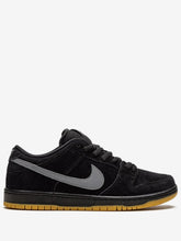 nikkee SB Dunk Low Fog Black Gum