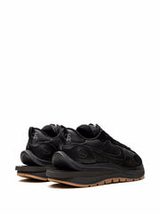 Nikee Sacai Vaporwaffle Off Noir