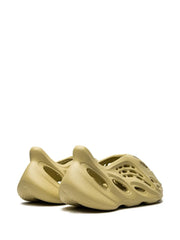 Adidass Yeezy Foam RNNR Sulfur