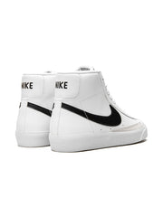 nikee blazer mid 77 vintage white black