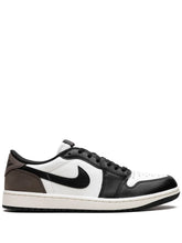 Nik.e Air Jordan 1 Low Mocha Semi UA