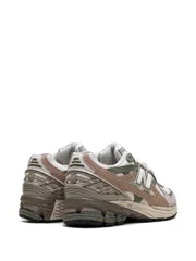 new balancee 1906 Utility Linen Dark Olivine Flat Taupe Low