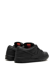 nikee Sb Dunk Low GS Triple Black