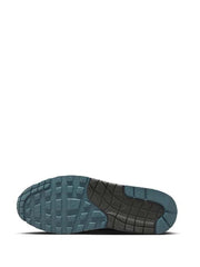 Nikee airmax 1 prm escape treeline