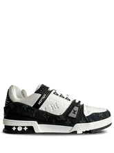 Louis Vuitton Trainer Black White