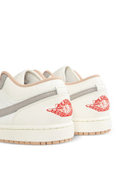 Nikee Air Jordan Retro 1 Low Silver College Grey Hemp - 4