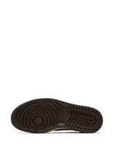 Nikee Air jordann retro 1 travis scott low reverse mocha - 4