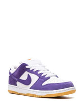 Nikee sb dunk court purple gum - 4