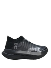 On Cloudboom Strike LS black - 1