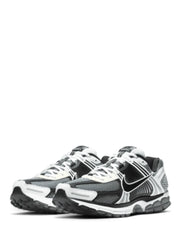 zoom vomero 5 Se sp dark grey black white sail