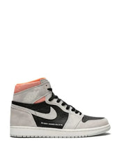 jordan retro 1 high og GREY HYPER CRIMSON