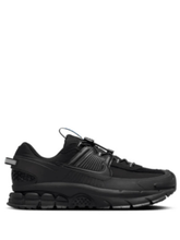Nikee Zoom Vomero Roam triple Black