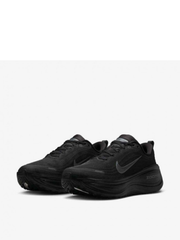 Nikee Vomero Plus Triple Black