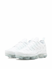 Nikee Vapormax Plus triple White