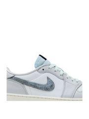 Nik-e aj retro 1 year of snake