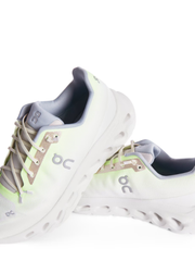 ON Cloud tilt Lime Ivory