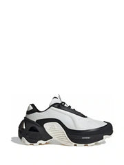 Adi_dass wonder runner White black