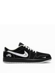 NIKEE SB DUNK LOW NOIR ET BLANC