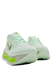 Nikee Vomero Premium Barely Green Volt 990
