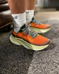 New Balancee Fresh Foam X More Trail V3 Orange 615
