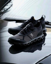 On Cloud 6 Versa Black Eclipse