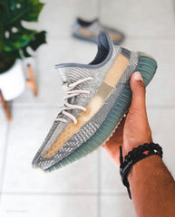 Adida_s Yeezy Boost 350 V2 Israfil no accessories