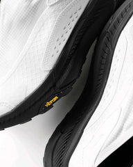 Hoka Project Transport Frost White Black 1215