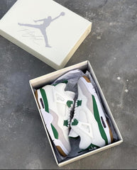 Nik.e Air Jordan 4 SB Pine Green Semi UA