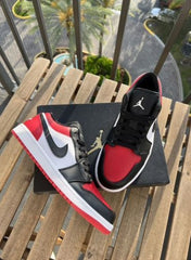 Nik ee Air Jordan 1 Low Bred Toe Fix