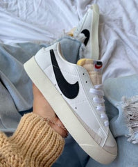 Nik e Mid Blazer 77 Low