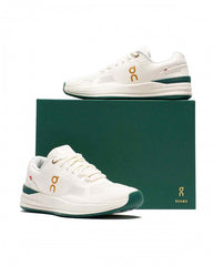 On Cloud The Roger Pro x BEAMS Ivory Evergreen