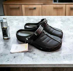 CROCSS YUKON CLOG BLACK