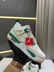 NIKKE JORDAN RETRO 4 PINE GREEN FIX