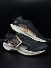 NIKKE PEGASUS TRAIL 5 GTX Off NOIR BLACK MONARCH PALE IVORY FIX