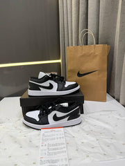 NIKKE AIR JORDAN 1 LOW PANDA FIX