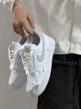 Nike_Airforce_1_Low_Mini_Swoosh_White_Grey_Gold