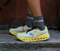 ON Cloudsurfer Next Z5 Limelight-White Mens