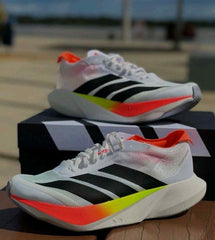 Adiddass adizero drive RC cloud white solar red