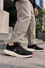 On Running CloudNova Black Red 1305