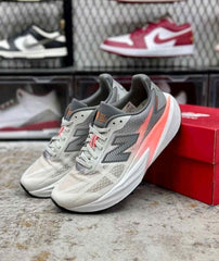 New Balancee FUELCELL REBEL V5 TCS NYC MARATHON