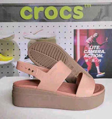 Croccs Brooklyn Womens Wedge Sandals pink