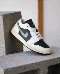 Nikke Air Jordan Retro 1 Low Jade Smoke