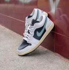 Nikke Air Jordan Retro 1 Low Jade Smoke