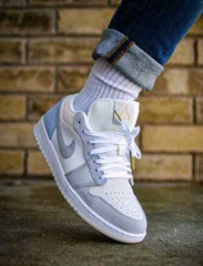 Nikke Air Jordan 1 Low Paris
