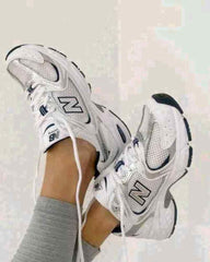 New balencee 530 White Navy Womens 603
