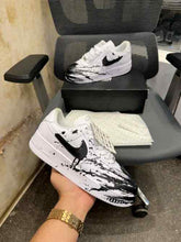 Nikee Airforce 1 Black paint custom