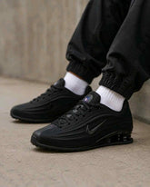 Nikee Shox Z Triple Black 2364